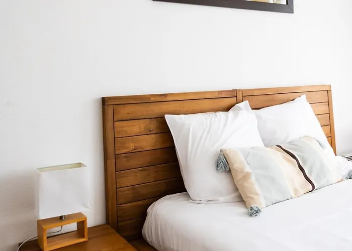 Aiguillon, 4 Pers, A 5min A Pied, Parking *